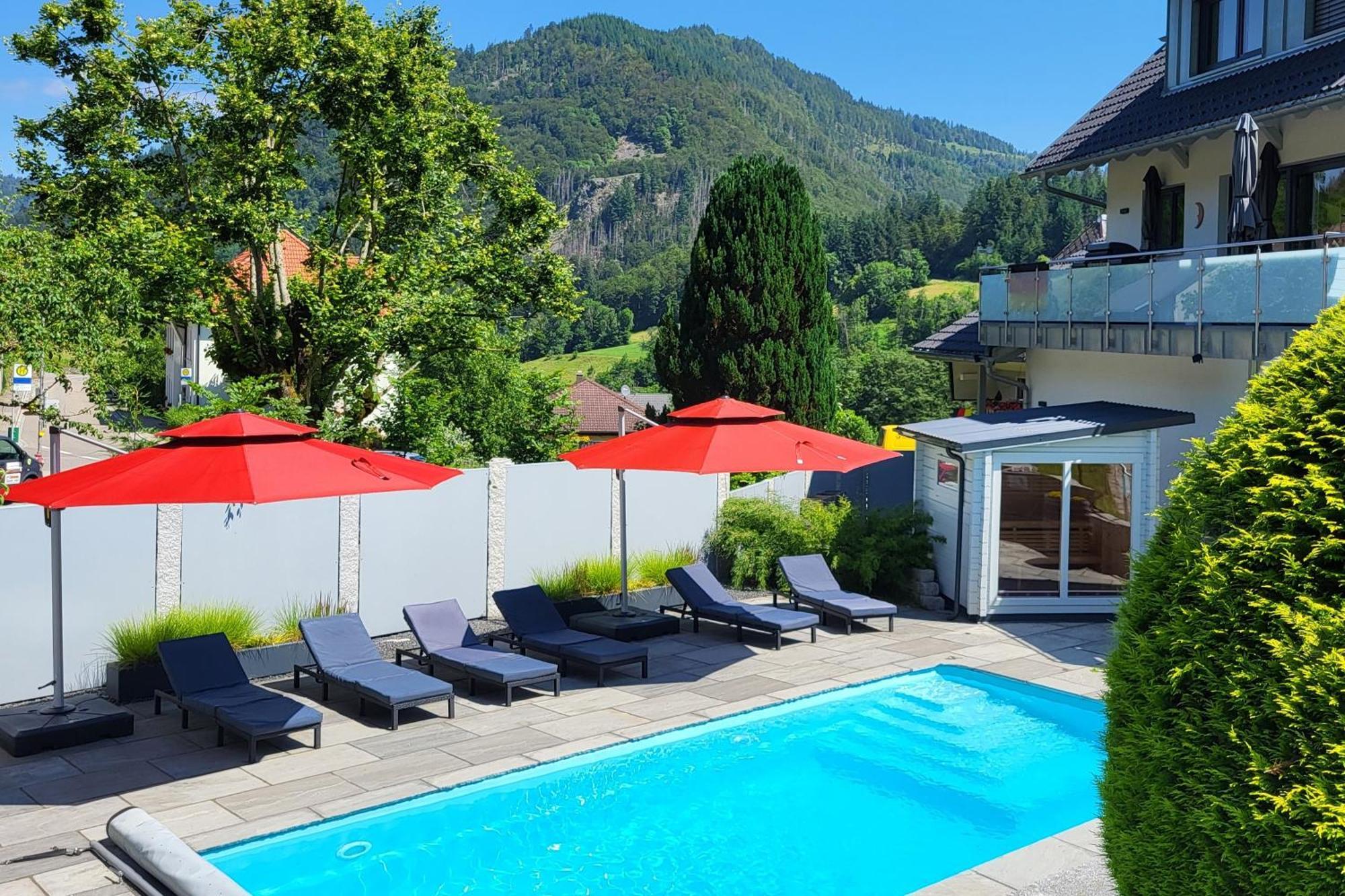 Ferienwohnungen Haus Hees Todtnau Exterior foto